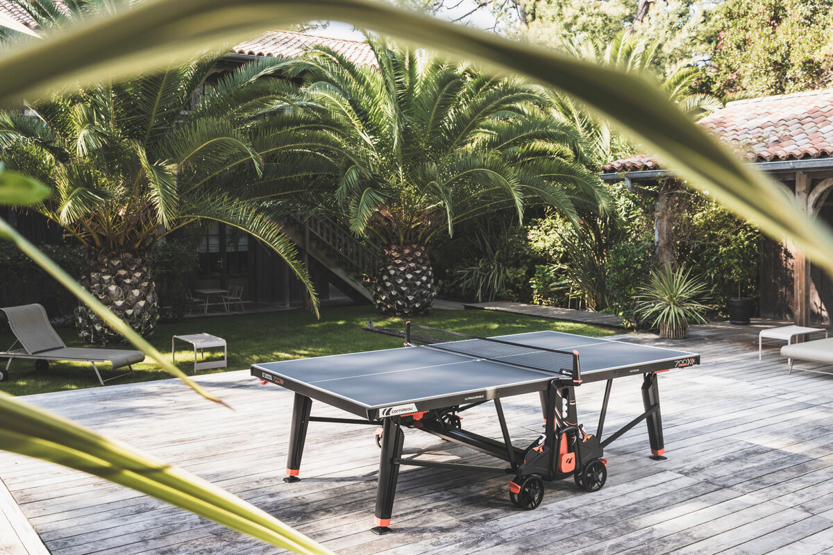Cornilleau Performance 700X Rollaway Outdoor Table Tennis Table (Black) - Masters Traditional Games Cornilleau Performance 700X Rollaway Outdoor Table Tennis Table (Black)