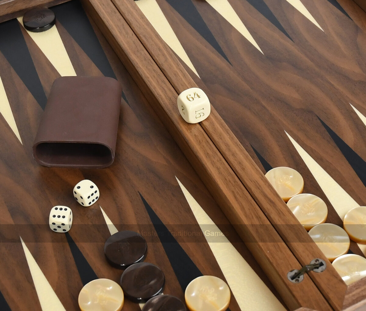 Dal Negro London Walnut 19-inch Backgammon Set - Masters Traditional Games Dal Negro London Walnut 19-inch Backgammon Set