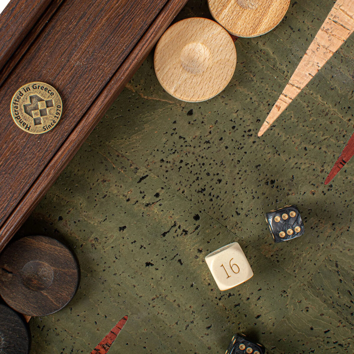 Manopoulos Green Cork 19 inch Backgammon Set - Masters Traditional Games Manopoulos Green Cork 19 inch Backgammon Set