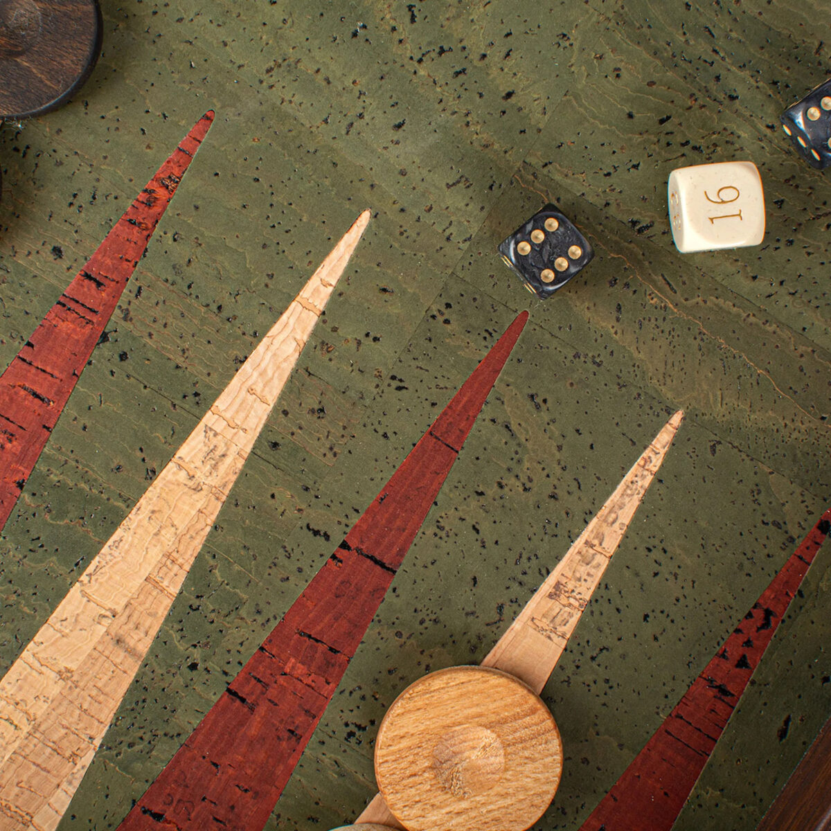 Manopoulos Green Cork 19 inch Backgammon Set - Masters Traditional Games Manopoulos Green Cork 19 inch Backgammon Set