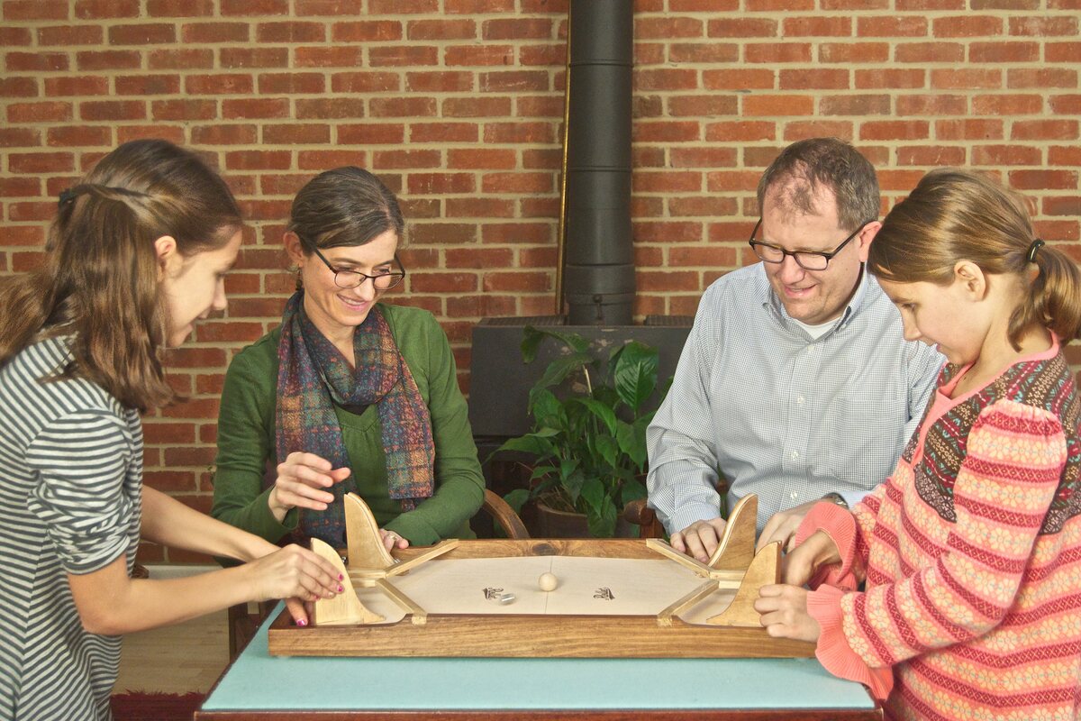 Rollet - Masters Traditional Games shop Rollet