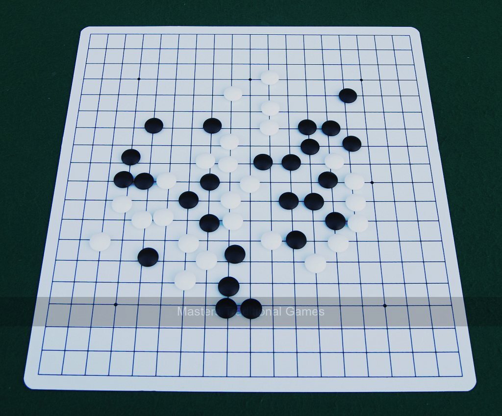 Go Masters - Simple Go Set - Plastic Board (19x19 & 13x13) - Masters Traditional Games shop Go Masters - Simple Go Set - Plastic Board (19x19 & 13x13)