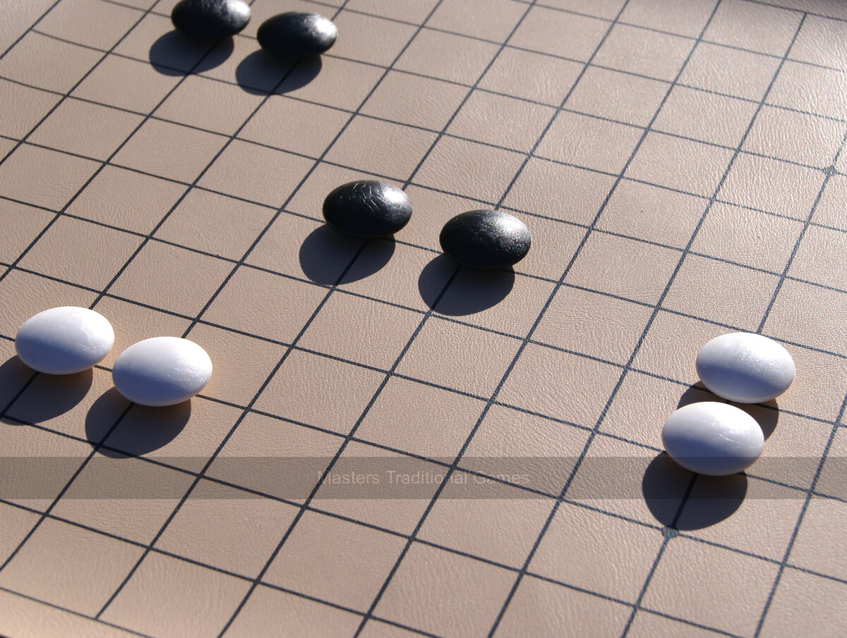 Go Masters - Entry-Level Go Set - Leatherette Board (13x13) - Masters Traditional Games shop Go Masters - Entry-Level Go Set - Leatherette Board (13x13)