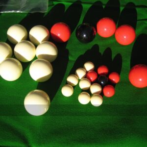 Set balls for Nine Cup Bagatelle (1 & 1/2 inch, 1 black, 4 red, 4 white)