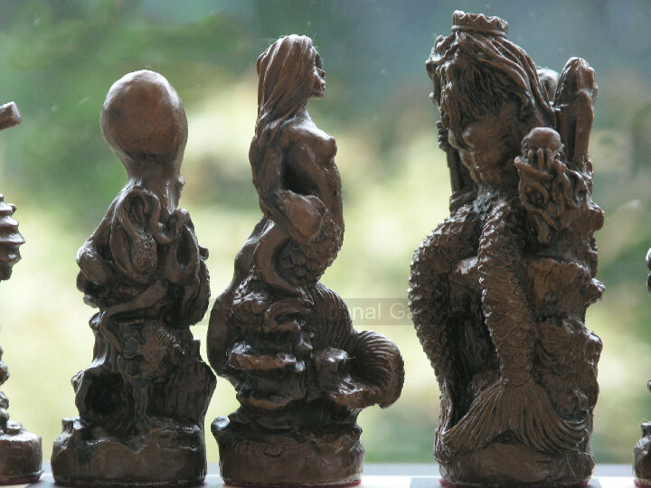 Sea Life Berkeley Chess Set with 3.75 inch King - Masters Traditional Games Sea Life Berkeley Chess Set with 3.75 inch King
