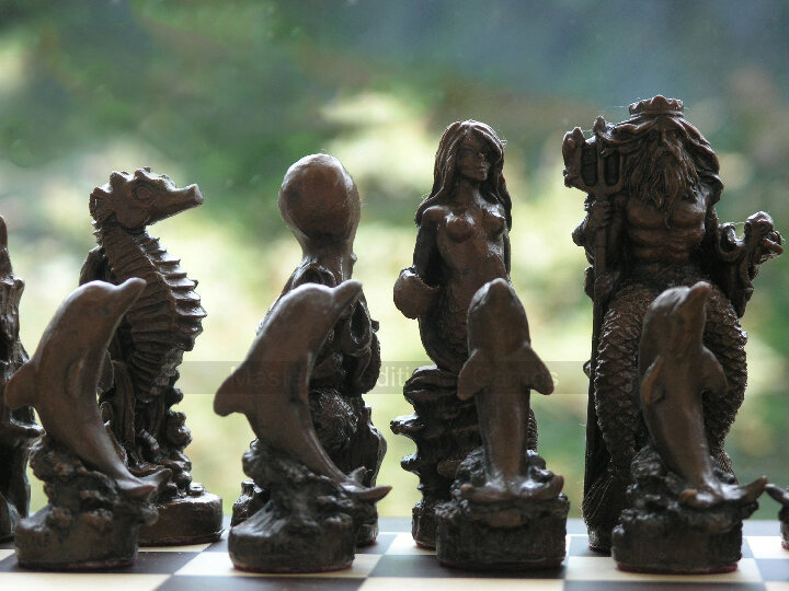 Sea Life Berkeley Chess Set with 3.75 inch King - Masters Traditional Games Sea Life Berkeley Chess Set with 3.75 inch King
