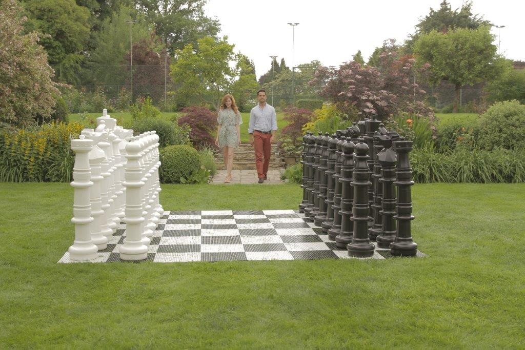 Ultimate Premium Giant Chess Set (120cm King, without board) - Masters Traditional Games Ultimate Premium Giant Chess Set (120cm King, without board)