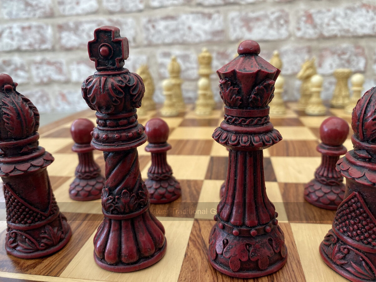 Ornate Staunton Berkeley Chess Set with 4.25 inch King - Masters Traditional Games Ornate Staunton Berkeley Chess Set with 4.25 inch King