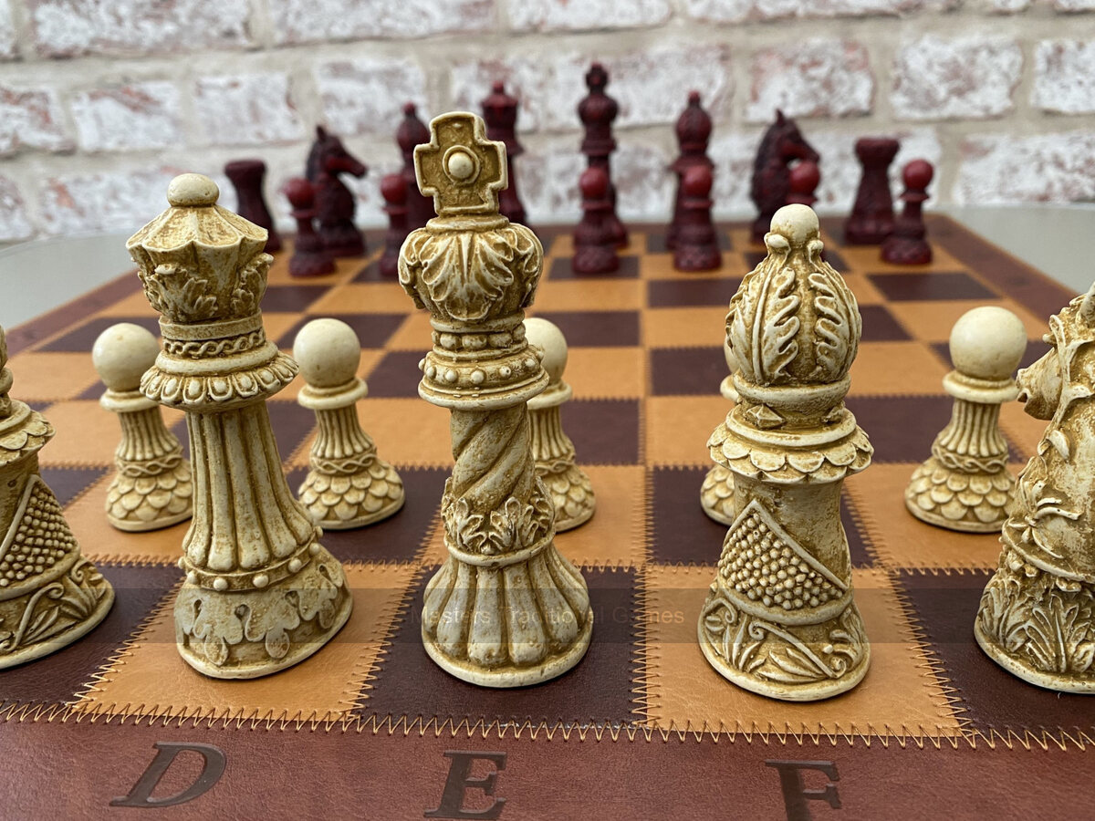 Ornate Staunton Berkeley Chess Set with 4.25 inch King - Masters Traditional Games Ornate Staunton Berkeley Chess Set with 4.25 inch King