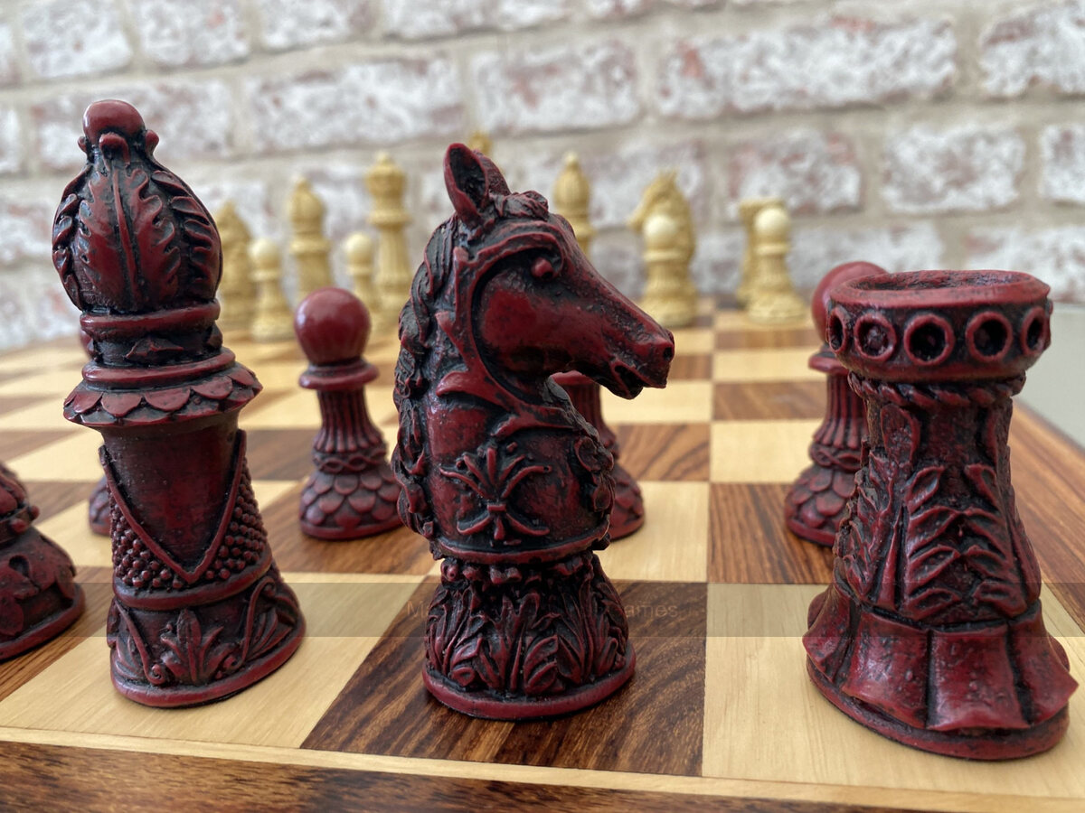 Ornate Staunton Berkeley Chess Set with 4.25 inch King - Masters Traditional Games Ornate Staunton Berkeley Chess Set with 4.25 inch King