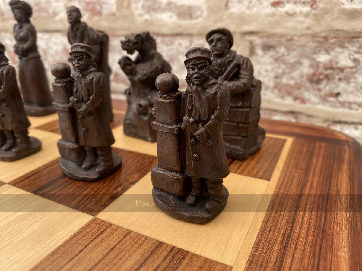 Sherlock Holmes Berkeley Chess Set with 6 inch King - Masters Traditional Games Sherlock Holmes Berkeley Chess Set with 6 inch King