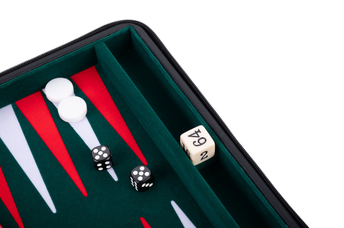 Engelhart 9 inch Backgammon Travel Set - Choice of colour - Masters Traditional Games Engelhart 9 inch Backgammon Travel Set - Choice of colour
