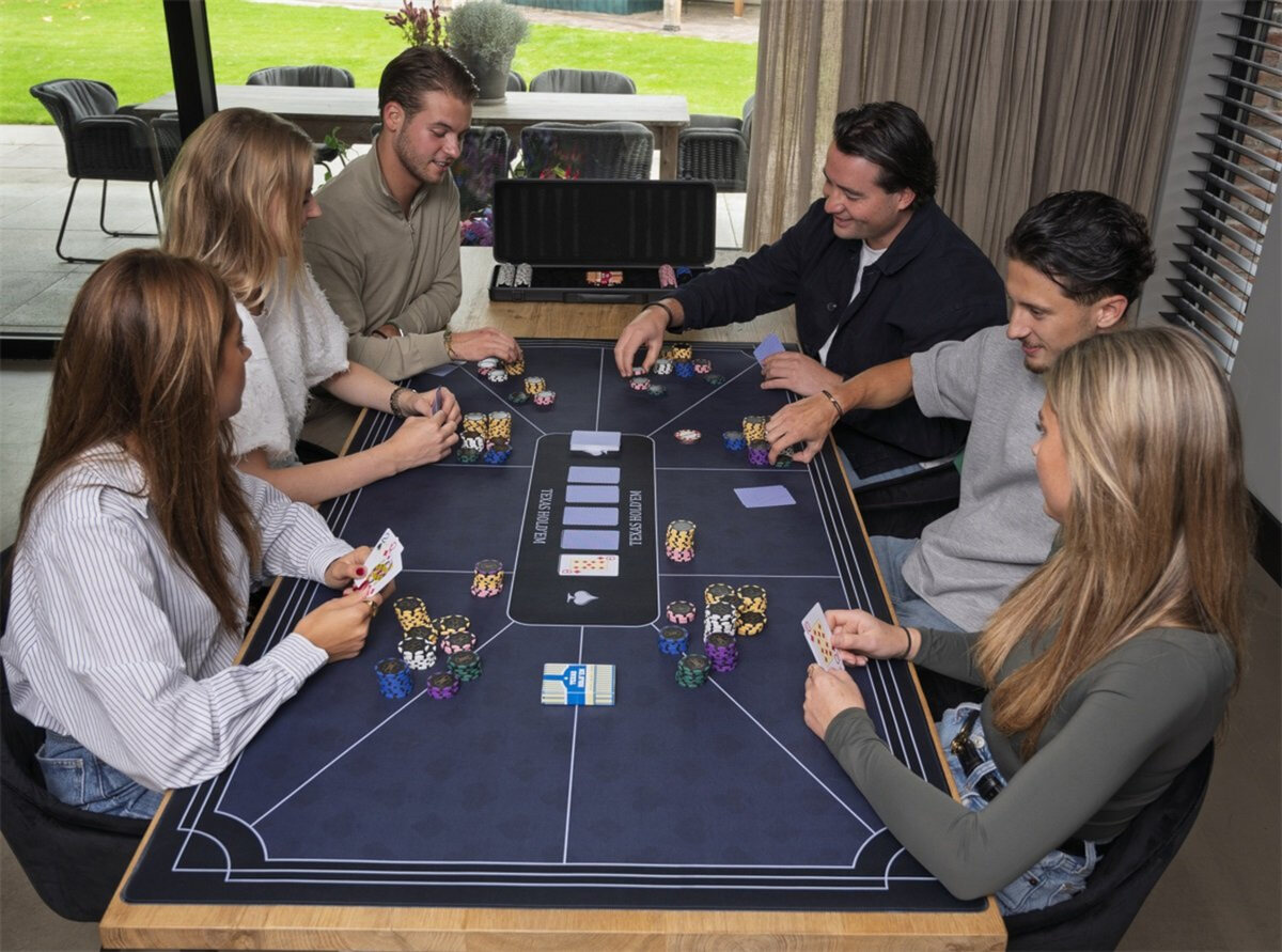 Engelhart Poker Mat - Range of colour and sizes - Masters Traditional Games Engelhart Poker Mat - Range of colour and sizes