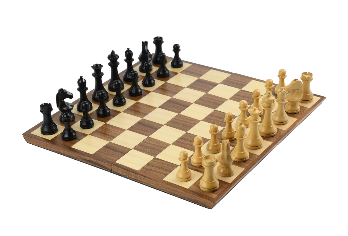Official World Chess Studio Chess Set - Masters Traditional Games Official World Chess Studio Chess Set