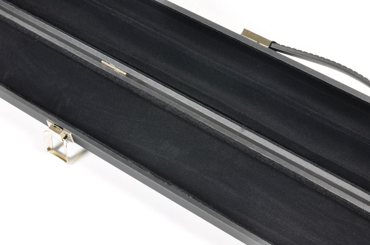 Peradon Royal 3/4 Jointed Snooker Cue - Heavy Weight with Attache Case - Masters Traditional Games shop Peradon Royal 3/4 Jointed Snooker Cue - Heavy Weight with Attache Case